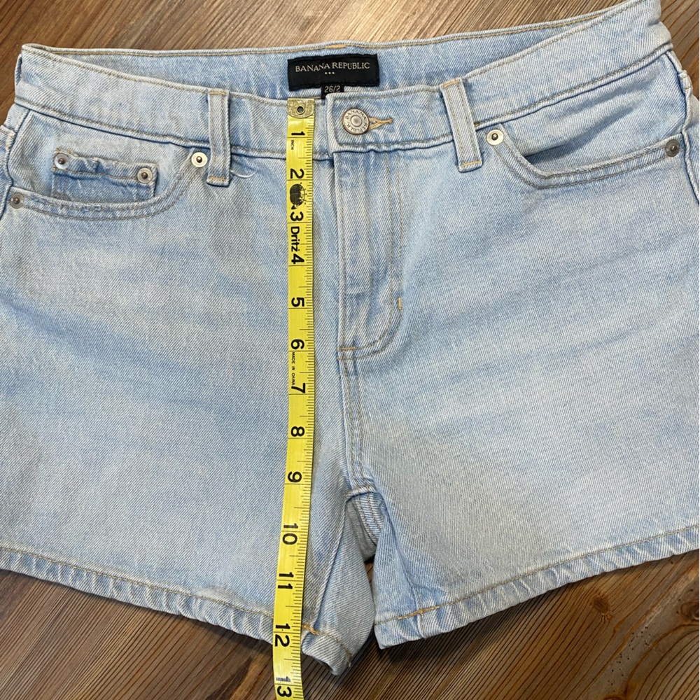 4/$16 Banana Republic Jean Shorts - Picture 10 of 10